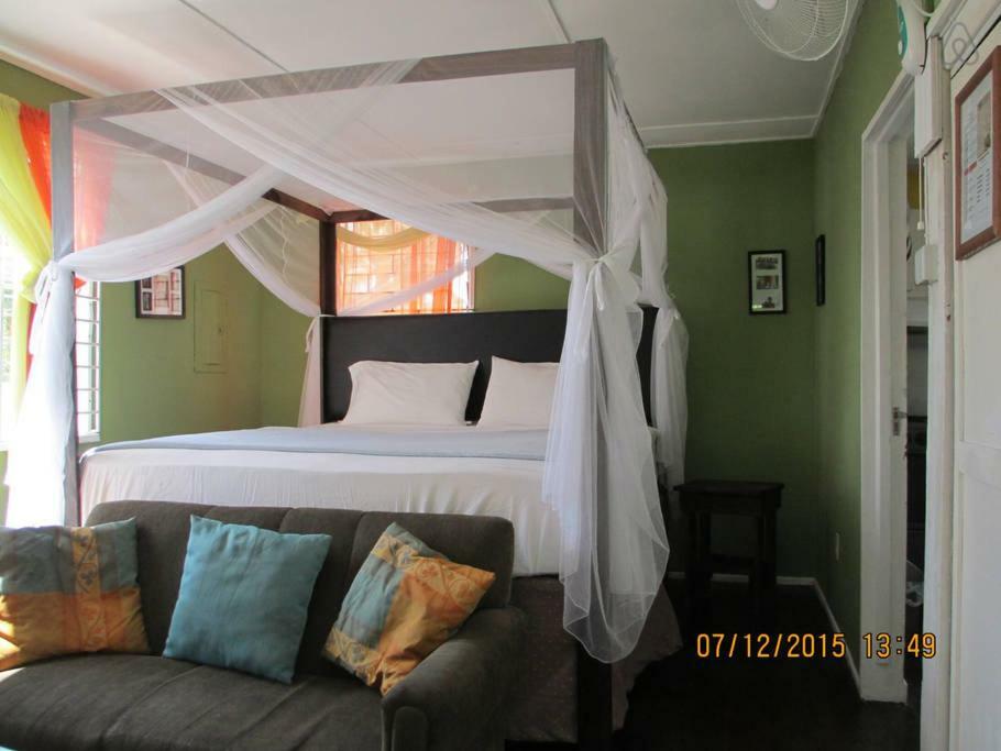 Kingsworth Bed And Breakfast Kingston Exterior foto
